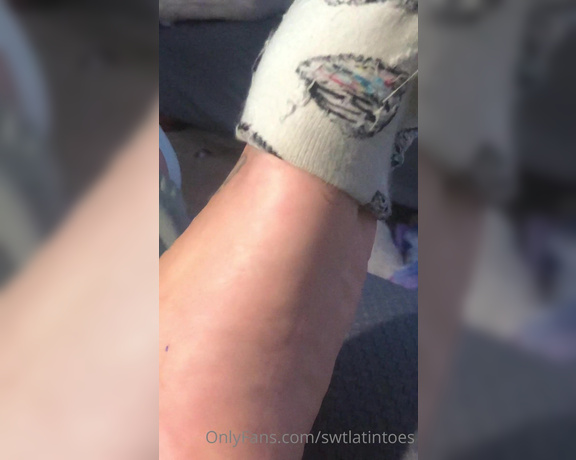 Swtlatintoes aka swtlatintoes - 10-12-2021 OnlyFans Video - Pew pew , yesterdays socks where sweaty and stinky