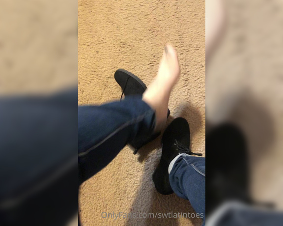 Swtlatintoes aka swtlatintoes - 11-26-2021 OnlyFans Video - Nylons and bootys on thanksgiving