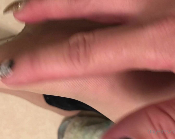 Swtlatintoes aka swtlatintoes - 10-27-2021 OnlyFans Video - Who likes nylons Dont my Toesies look so pretty in these , they managed to get