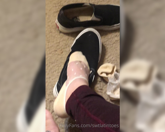 Swtlatintoes aka swtlatintoes - 01-18-2022 OnlyFans Video - Let me rub my sweaty Toesies all over your face