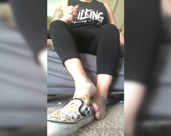 Swtlatintoes aka swtlatintoes - 01-29-2022 OnlyFans Video - These socks where still wet from yesterday