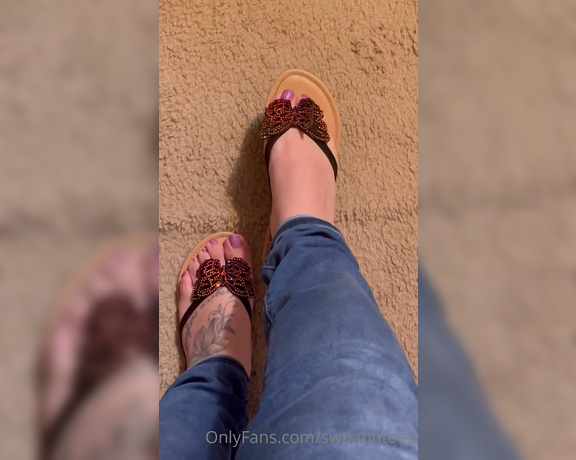 Swtlatintoes aka swtlatintoes - 05-23-2022 OnlyFans Video - I love how sparkly these are