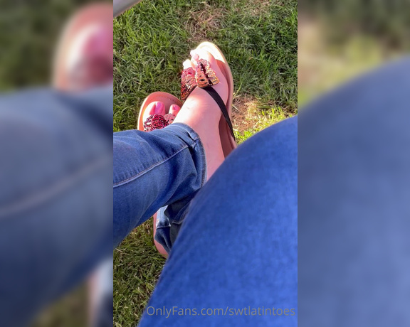 Swtlatintoes aka swtlatintoes - 05-23-2022 OnlyFans Video - I love how sparkly these are_1rkj