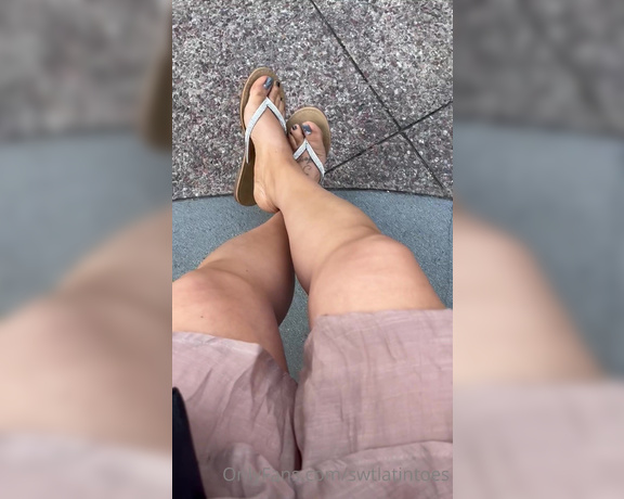 Swtlatintoes aka swtlatintoes - 06-21-2022 OnlyFans Video - Made you look would you stare at my sparkly flip flops Or would you just glance_3nx2