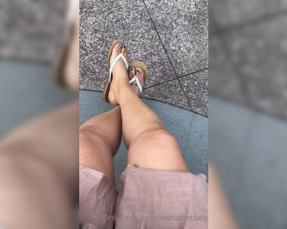 Swtlatintoes aka swtlatintoes - 06-21-2022 OnlyFans Video - Made you look would you stare at my sparkly flip flops Or would you just glance_3nx2