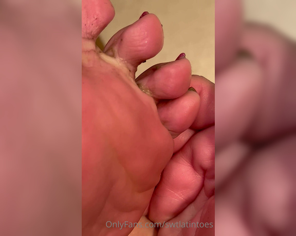 Swtlatintoes aka swtlatintoes - 07-18-2022 OnlyFans Video - It was a dirty sweaty Sunday