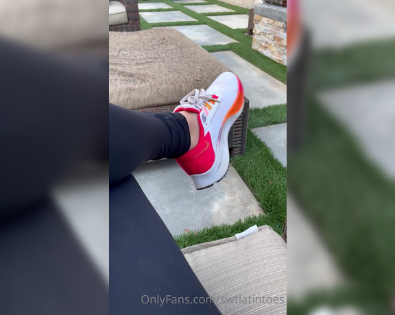 Swtlatintoes aka swtlatintoes - 09-17-2022 OnlyFans Video - I should have taken my shoes off earlier , they really needed to be aired out