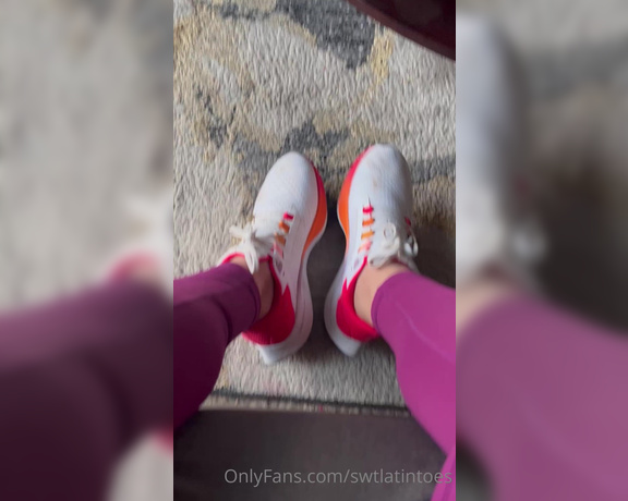 Swtlatintoes aka swtlatintoes - 08-07-2022 OnlyFans Video - Another hot day I kinda miss My white pedi