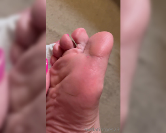 Swtlatintoes aka swtlatintoes - 04-10-2023 OnlyFans Video - So stinky and meaty