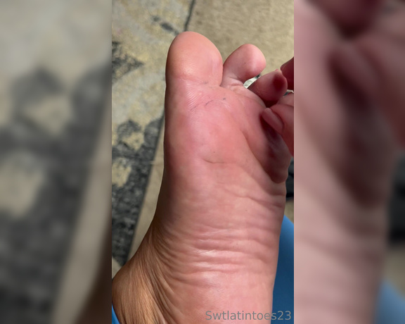 Swtlatintoes aka swtlatintoes - 06-21-2023 OnlyFans Video - Stinky and linty , dont they look yummy  I was is wet socks for too