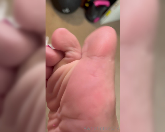 Swtlatintoes aka swtlatintoes - 08-03-2023 OnlyFans Video - I wore these on one of the hottest days  felt so good to take them