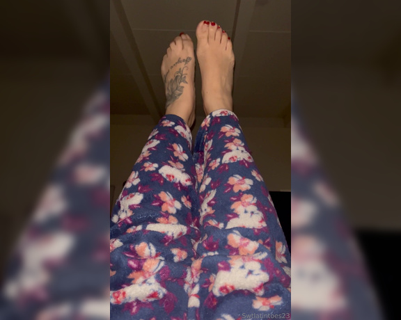 Swtlatintoes aka swtlatintoes - 01-12-2024 OnlyFans Video - Happy Friyayyyy