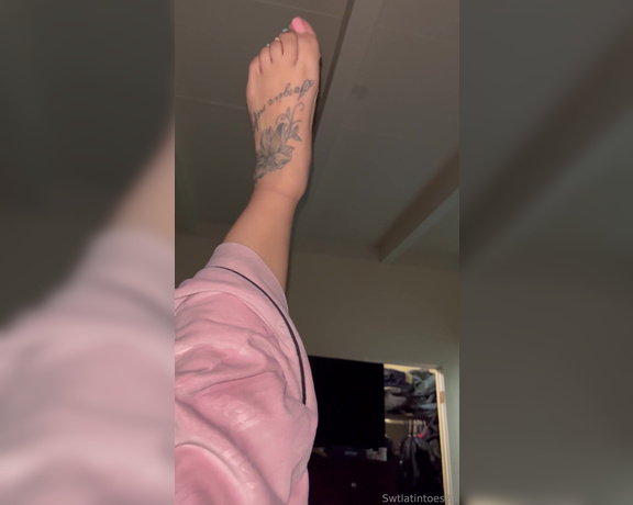 Swtlatintoes aka swtlatintoes - 04-08-2024 OnlyFans Video - Happy Monday_5xhv