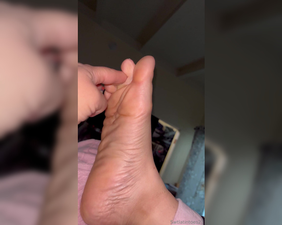 Swtlatintoes aka swtlatintoes - 04-08-2024 OnlyFans Video - Happy Monday_5xhv