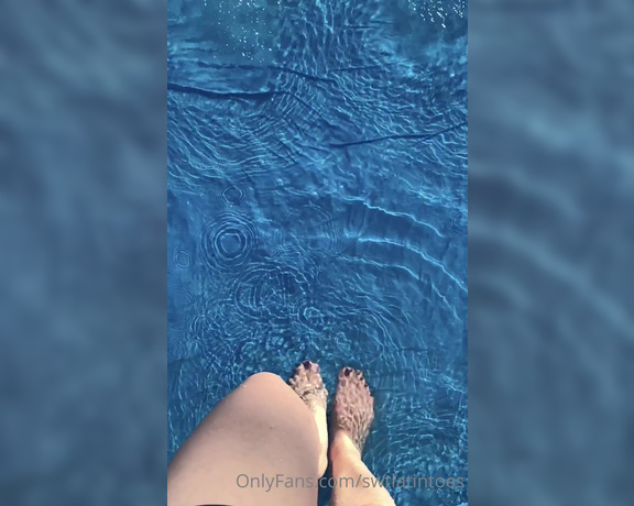 Swtlatintoes aka swtlatintoes - 06-06-2020 OnlyFans Video - A lil slo mo water fun