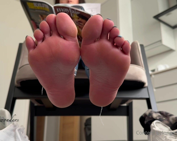 Feetwonders aka feetwonders - 02-17-2024 OnlyFans Video - Perfect angle showing my sweaty soles