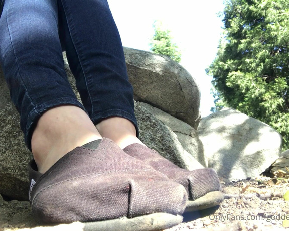 Goddess Indica Wynter aka goddessindicawynter - 06-14-2022 OnlyFans Video - Oh footboy, you thought you would escape your urges today Well sad to say, there will