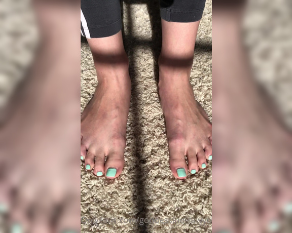 Goddess Indica Wynter aka goddessindicawynter - 11-06-2022 OnlyFans Video - Should I change my toe color I know what color Im thinkin Or keep the blue