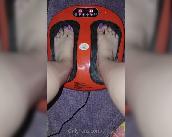 Mistress Trina aka trins_feet - 07-28-2021 OnlyFans Video - Finally tried this machine and I didnt know it had a massager built into it