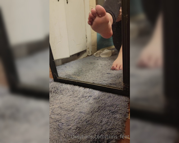 Mistress Trina aka trins_feet - 04-20-2022 OnlyFans Video - A mirror Now you can see double the action