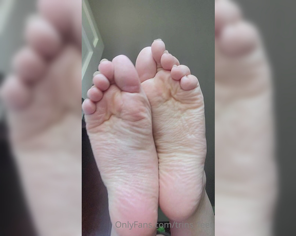 Mistress Trina aka trins_feet - 06-15-2022 OnlyFans Video - How many wrinkles do you think that is