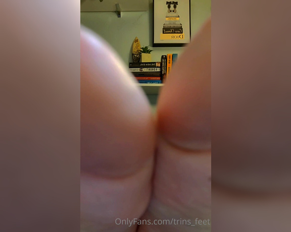 Mistress Trina aka trins_feet - 11-11-2022 OnlyFans Video - I call you into my office after hours to discuss your raise you requested