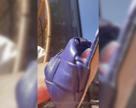 Ms Pretty Feet aka msprettyfeet_ - 04-15-2022 OnlyFans Video - Dangling my pretty heels while i ignore ya