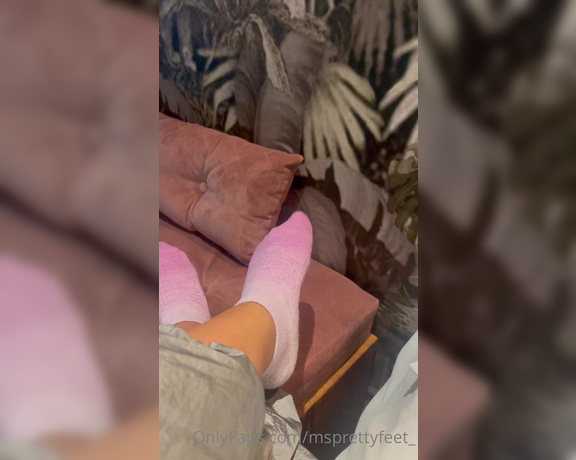 Ms Pretty Feet aka msprettyfeet_ - 05-04-2023 OnlyFans Video - After a 12 hour travel day