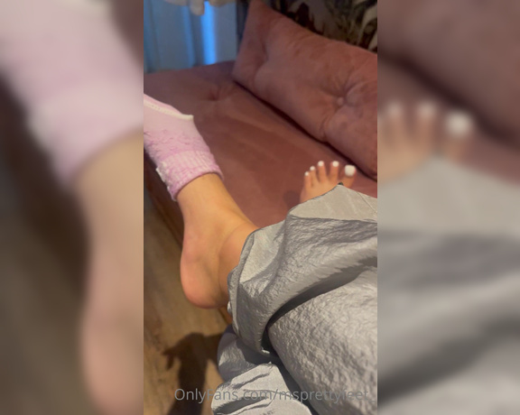 Ms Pretty Feet aka msprettyfeet_ - 05-04-2023 OnlyFans Video - After a 12 hour travel day