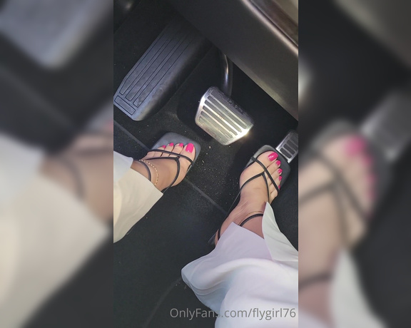 Fly Girl aka flygirl76 - 01-30-2023 OnlyFans Video - Pretty toes driving  look out