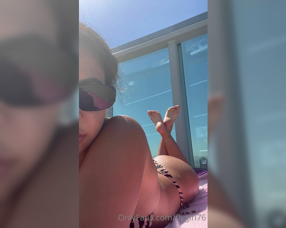 Fly Girl aka flygirl76 - 09-07-2022 OnlyFans Video - Booty amp feet what more could you want