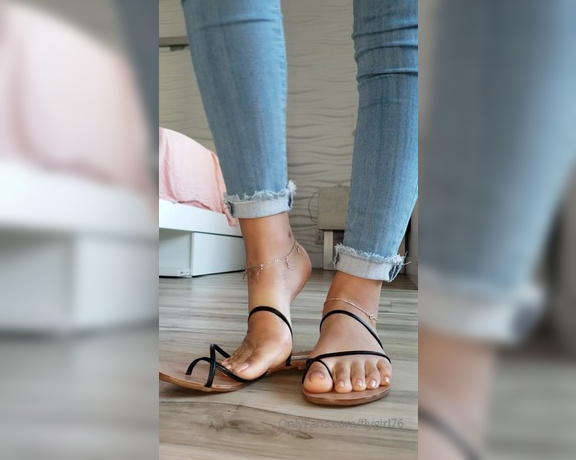 Fly Girl aka flygirl76 - 08-07-2019 OnlyFans Video - Fave sandals everrrr