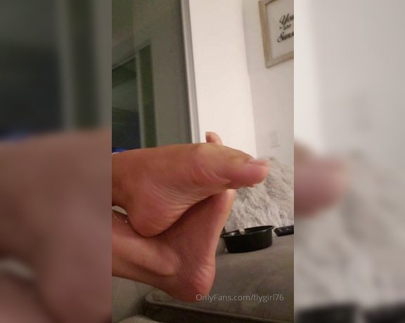 Fly Girl aka flygirl76 - 08-21-2019 OnlyFans Video - I know nude toe nails arent for everyone but this is my current look until Friday