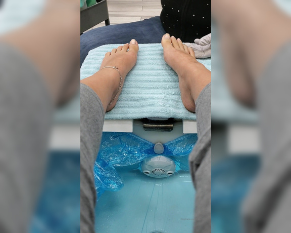 Fly Girl aka flygirl76 - 11-28-2019 OnlyFans Video - Pedicure part 1