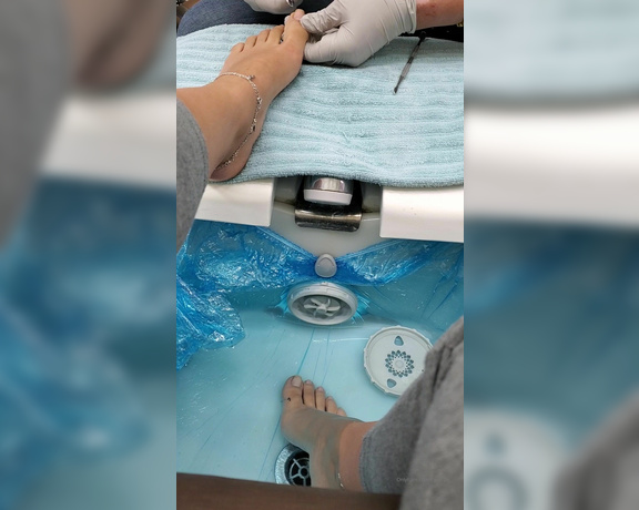 Fly Girl aka flygirl76 - 11-28-2019 OnlyFans Video - Pedicure part 1