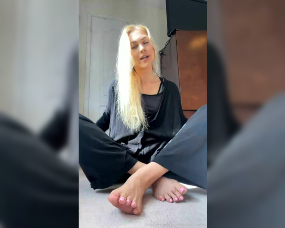 Atoesies aka atoesies - 04-21-2021 OnlyFans Video - Stream started at 04212021 0834 pm Update