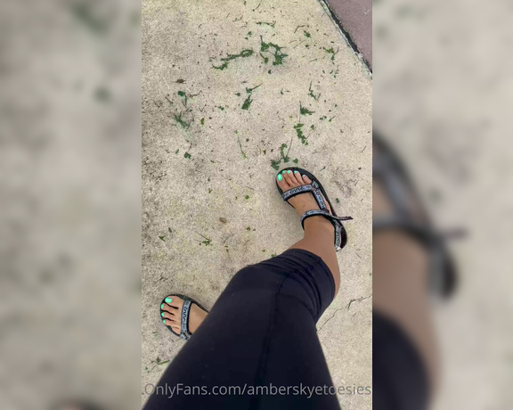 Atoesies aka atoesies - 08-23-2023 OnlyFans Video - Grassy feet