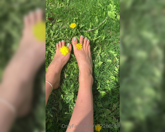 Atoesies aka atoesies - 05-08-2020 OnlyFans Video - Dirty grassyyyyyyy