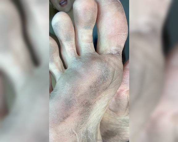 Atoesies aka atoesies - 11-07-2024 OnlyFans Video - Lick my dirty toes