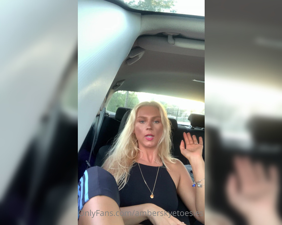 Atoesies aka atoesies - 08-20-2020 OnlyFans Video - People are staring at me