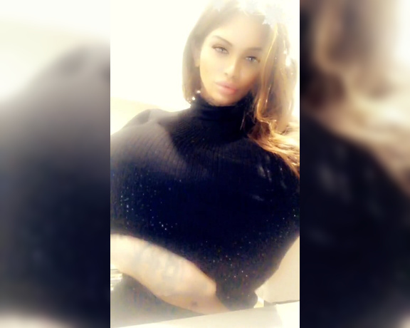 Goddess Nicki aka vip_nvr - 11-30-2018 OnlyFans Video - Smashing the table with my big breasts