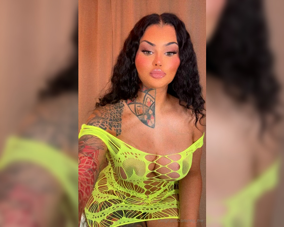 Goddess Nicki aka vip_nvr - 08-02-2024 OnlyFans Video - Message me if you want to be my new boyfriend