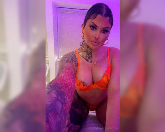 Goddess Nicki aka vip_nvr - 09-25-2024 OnlyFans Video - Something in your DM