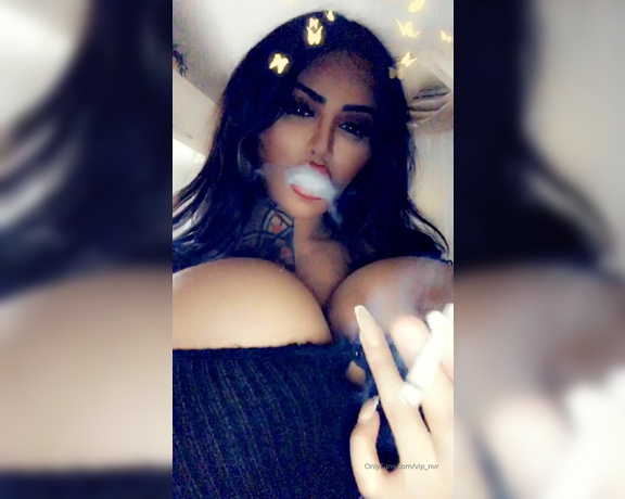 Goddess Nicki aka vip_nvr - 11-18-2019 OnlyFans Video - For my smoking lovers