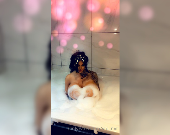 Goddess Nicki aka vip_nvr - 10-01-2020 OnlyFans Video - Bath time