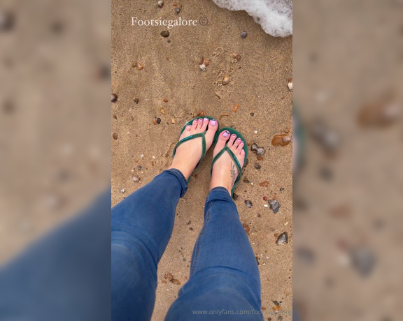 Footsie Galore aka footsiegalore - 04-30-2024 OnlyFans Video - Windy beach walks and the sea cant help but rush up and get my feet wet