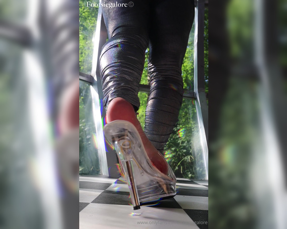 Footsie Galore aka footsiegalore - 06-23-2024 OnlyFans Video - Footsie crash landed  Ive come to earth to tease you until your human probe explodes