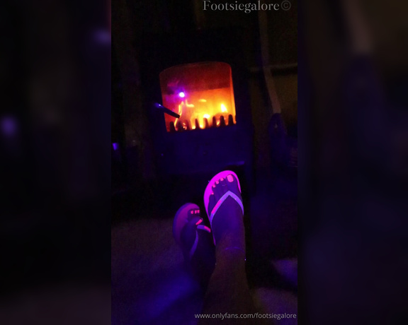 Footsie Galore aka footsiegalore - 07-05-2024 OnlyFans Video - Ghost hunter flip flop fantasy   I know its nowhere near Halloween but I love