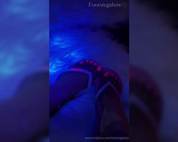 Footsie Galore aka footsiegalore - 07-05-2024 OnlyFans Video - Ghost hunter flip flop fantasy   I know its nowhere near Halloween but I love