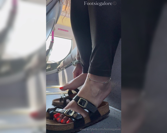 Footsie Galore aka footsiegalore - 08-31-2024 OnlyFans Video - Bus trips in my Birkenstocks